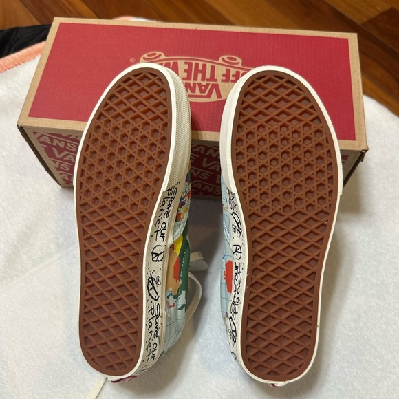 Vans Save Our Planet World Map Shoes - Picture 5 of 9